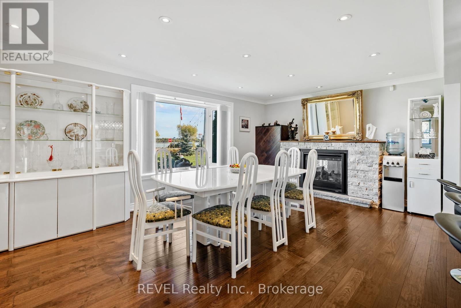 4099 Niagara Parkway, Fort Erie (Black Creek), Ontario  L0S 1S0 - Photo 15 - X12440673