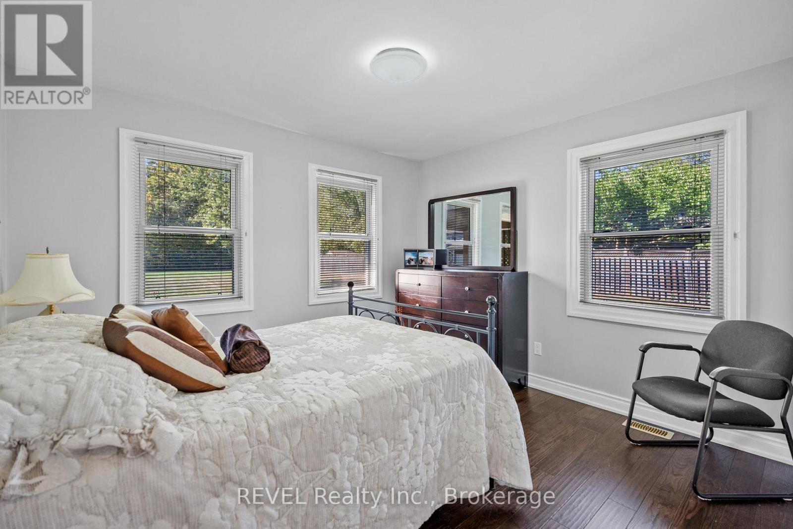 4099 Niagara Parkway, Fort Erie (Black Creek), Ontario  L0S 1S0 - Photo 20 - X12440673