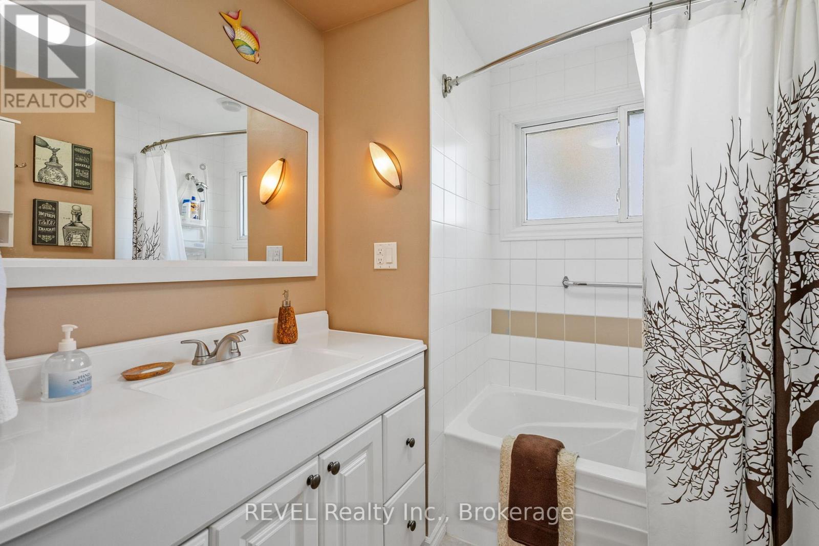 4099 Niagara Parkway, Fort Erie (Black Creek), Ontario  L0S 1S0 - Photo 21 - X12440673