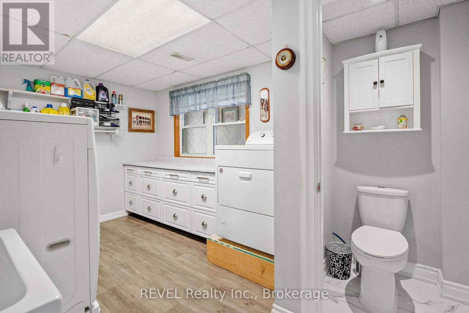 4099 Niagara Parkway, Fort Erie (Black Creek), Ontario  L0S 1S0 - Photo 26 - X12440673