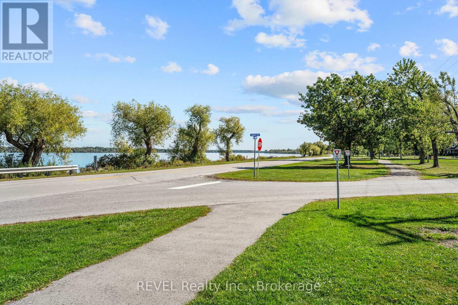 4099 Niagara Parkway, Fort Erie (Black Creek), Ontario  L0S 1S0 - Photo 40 - X12440673