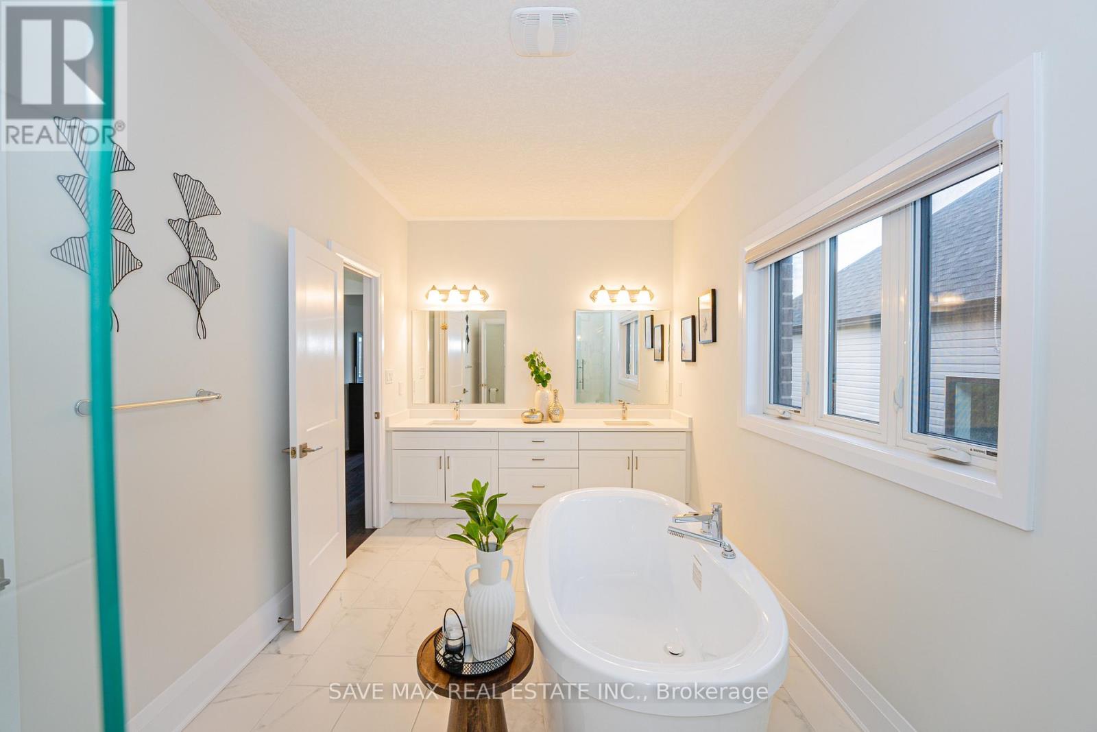 26 Falconridge Drive, Kitchener, Ontario  N2K 0G1 - Photo 30 - X12440615