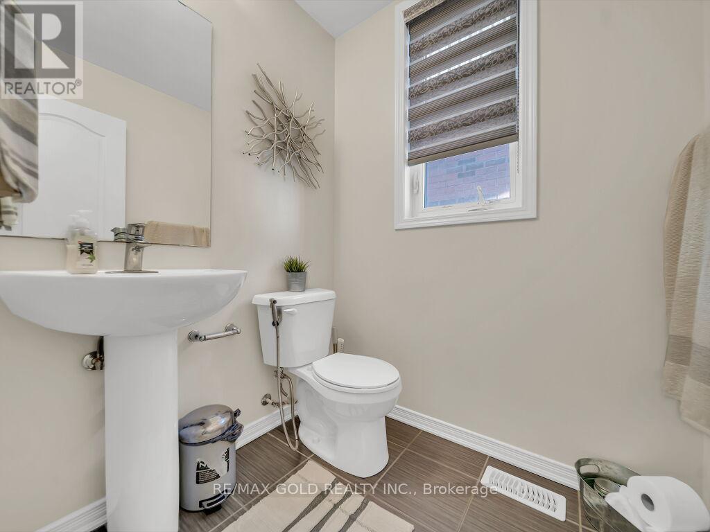 219 Dolman Street S, Woolwich, Ontario  N0B 1M0 - Photo 21 - X12440630