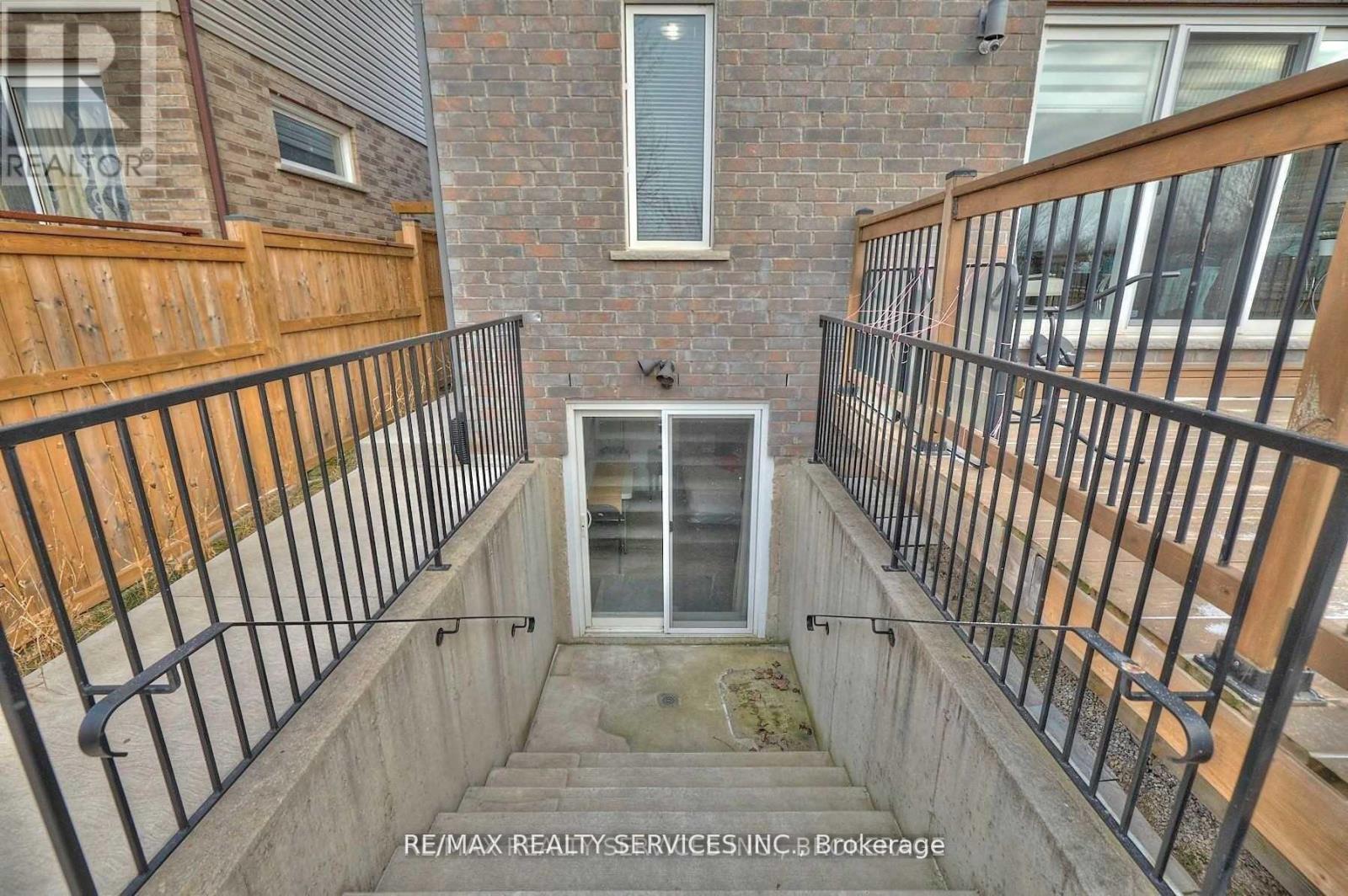 Bsmt - 6045 Ernest Crescent, Niagara Falls, Ontario  L2H 0H9 - Photo 2 - X12440641