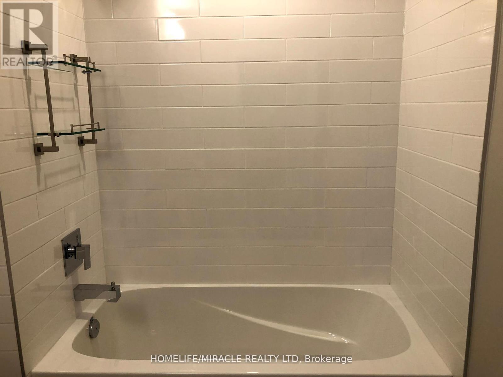 1001 - 60 Charles Street, Kitchener, Ontario  N2G 0C9 - Photo 29 - X12440653