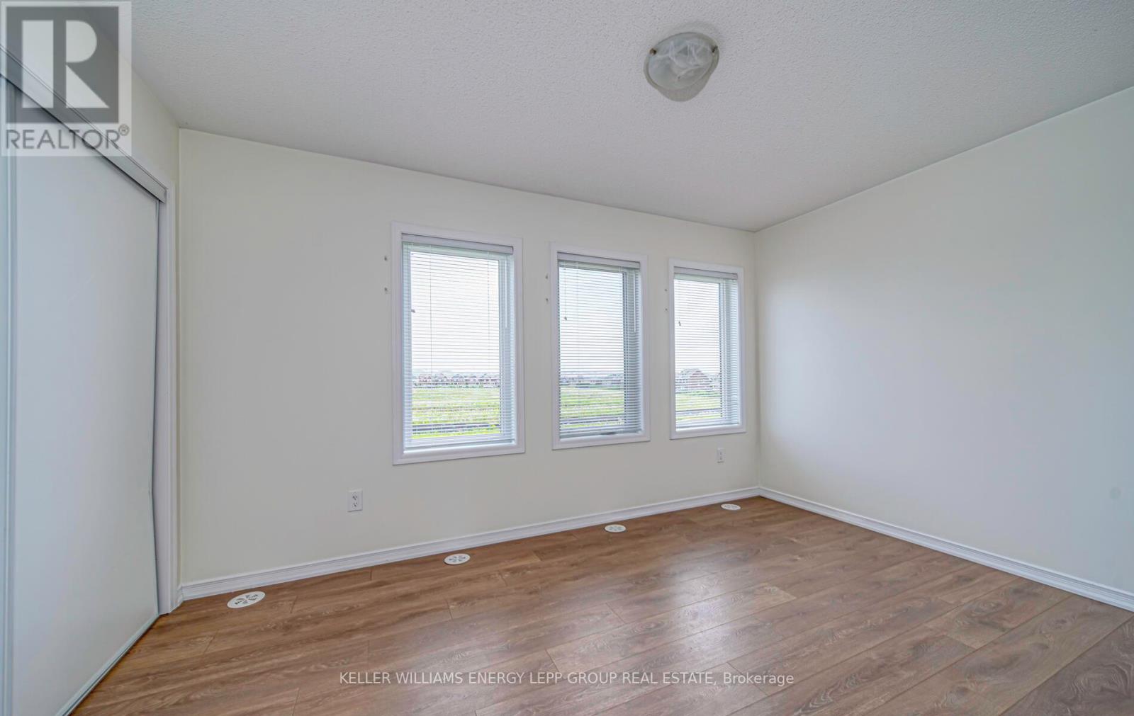 193 Danzatore Path, Oshawa, Ontario  L1L 0P9 - Photo 17 - E12440732