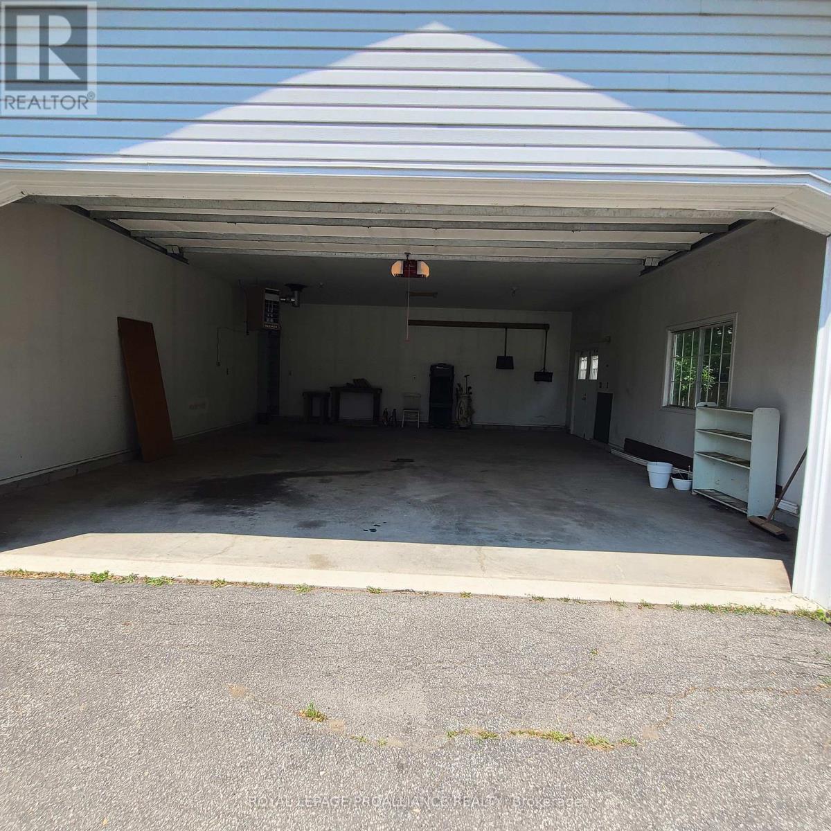 634 Henry Street W, Prescott, Ontario  K0E 1T0 - Photo 22 - X12440678