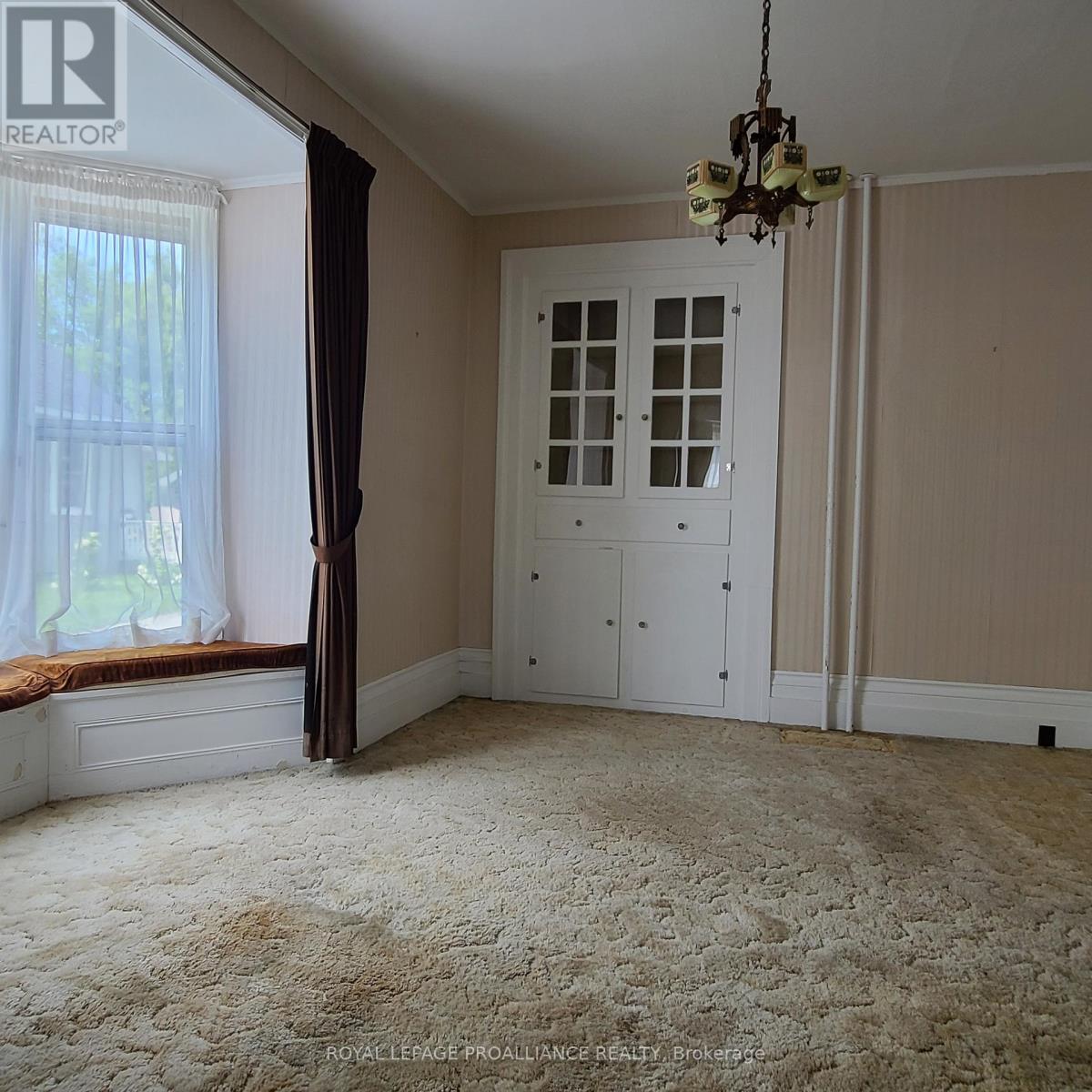 634 Henry Street W, Prescott, Ontario  K0E 1T0 - Photo 9 - X12440678