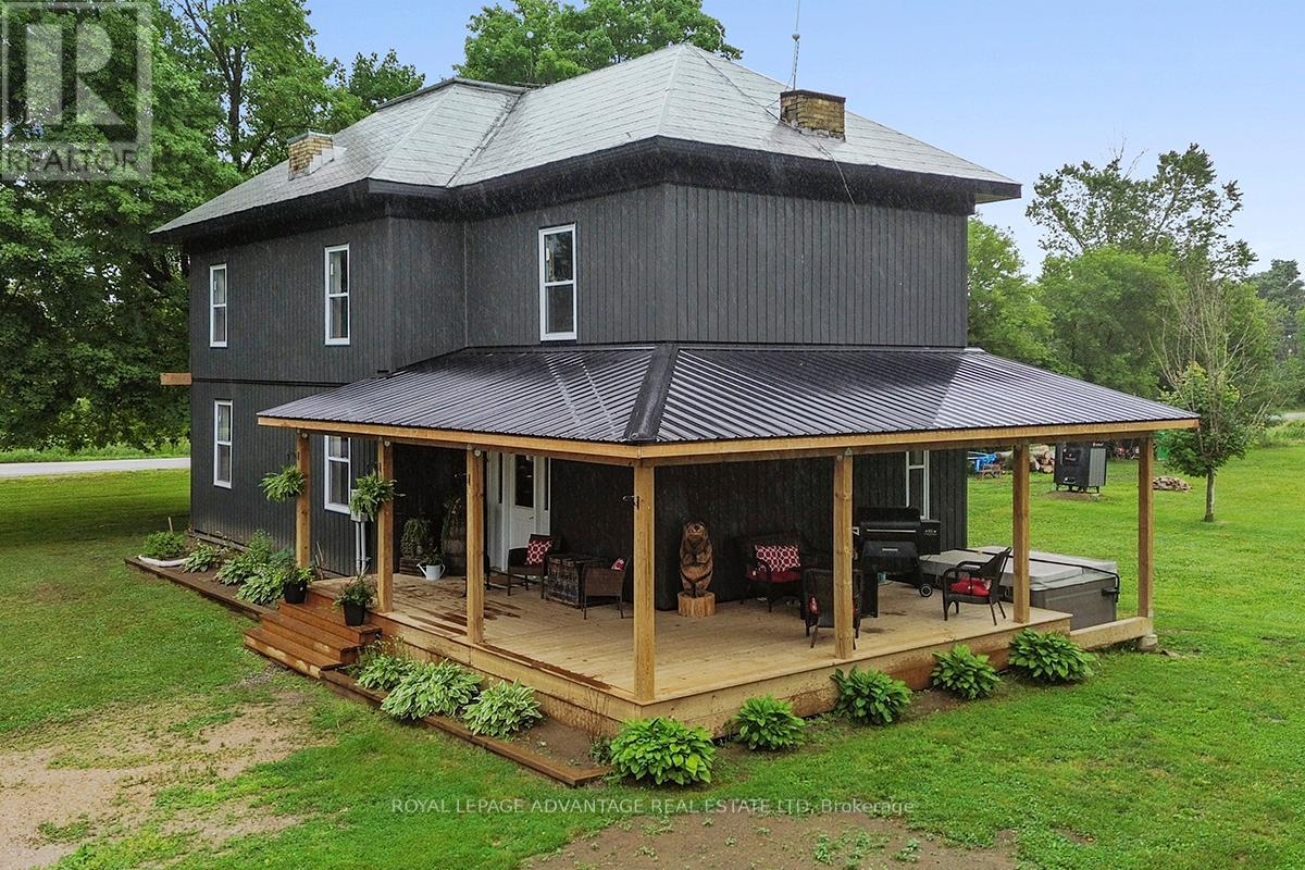 526 Kelford Drive, Tay Valley, Ontario  K7H 3C5 - Photo 10 - X12440787
