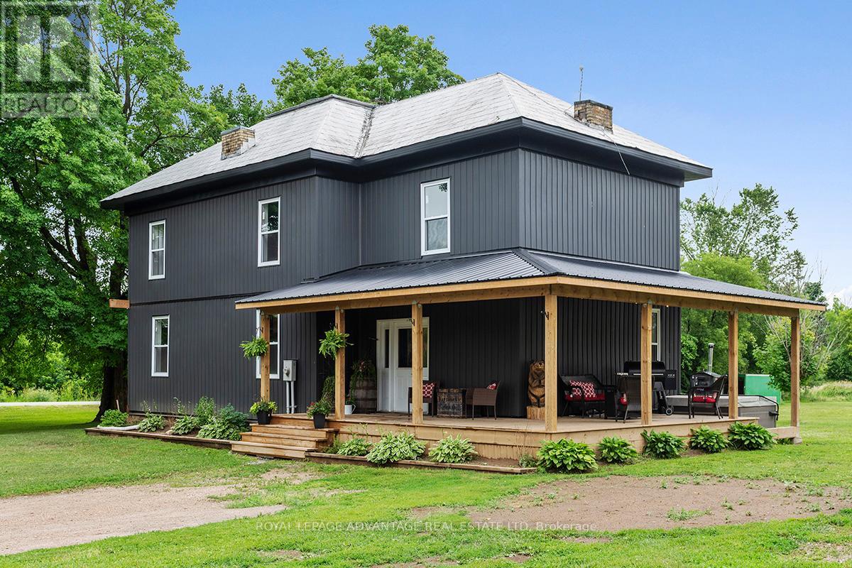 526 Kelford Drive, Tay Valley, Ontario  K7H 3C5 - Photo 4 - X12440787