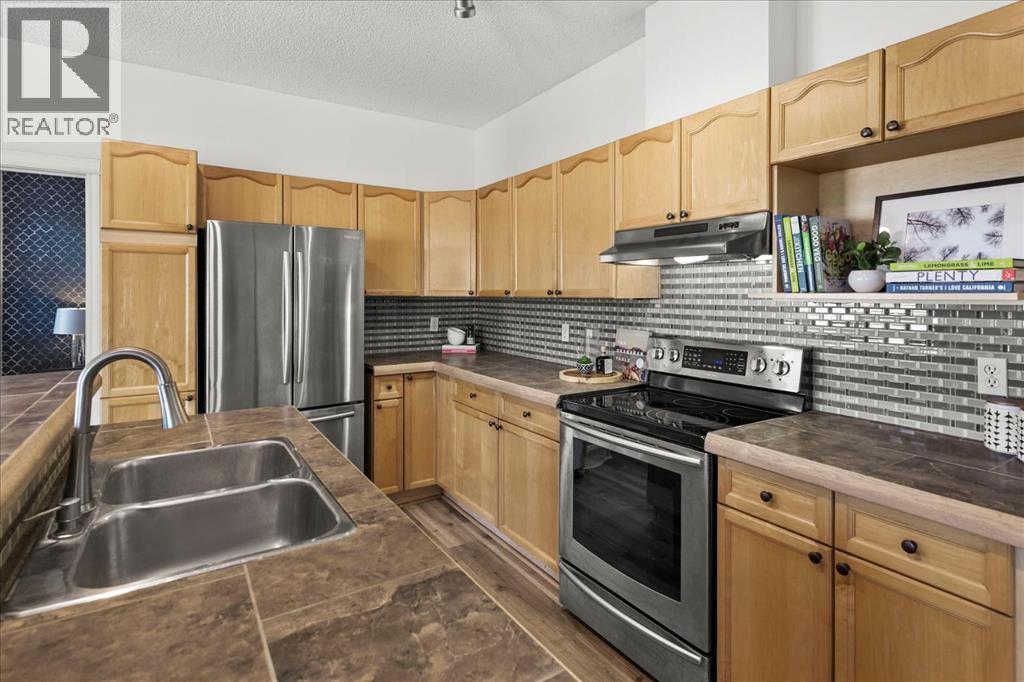 134 Prestwick Gardens Se, Calgary, Alberta  T2Z 3V3 - Photo 11 - A2258225
