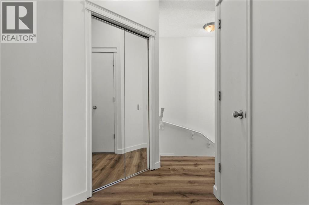 134 Prestwick Gardens Se, Calgary, Alberta  T2Z 3V3 - Photo 7 - A2258225