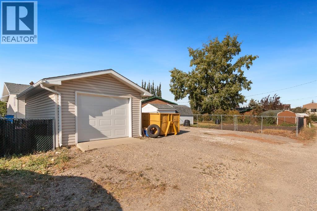 21 Pearson Place, Carstairs, Alberta  T0M 0N0 - Photo 29 - A2260434