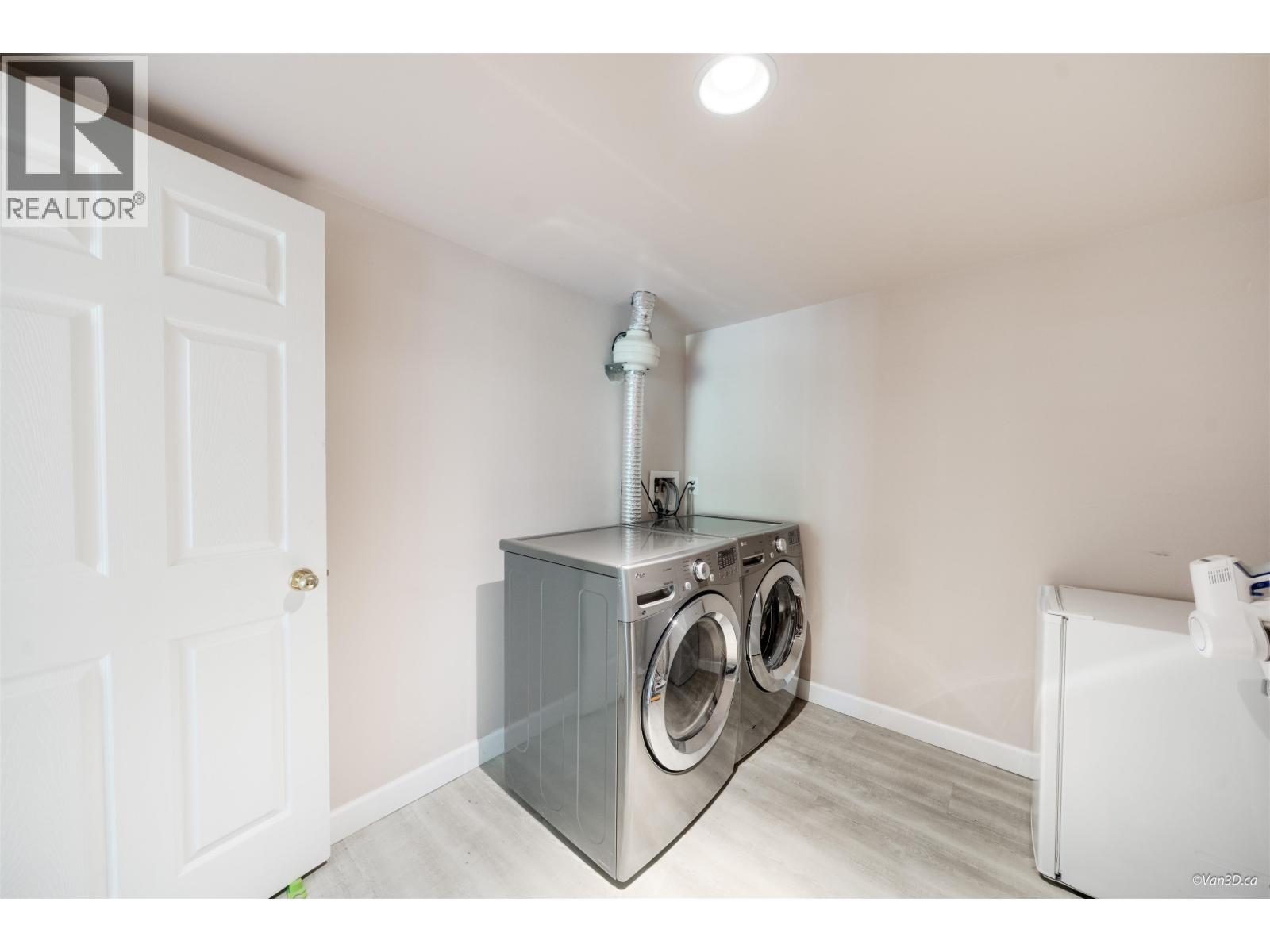 203 3070 Guildford Way, Coquitlam, British Columbia  V3B 7R8 - Photo 18 - R3054294