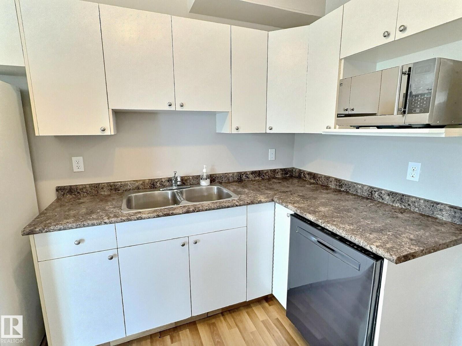 2206 38 St Nw, Edmonton, Alberta  T6L 4C3 - Photo 6 - E4460446