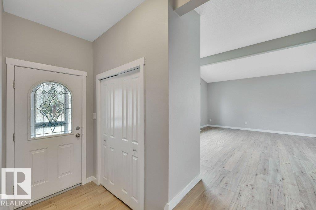 7519 150 Av Nw, Edmonton, Alberta  T5C 2Y2 - Photo 5 - E4460448