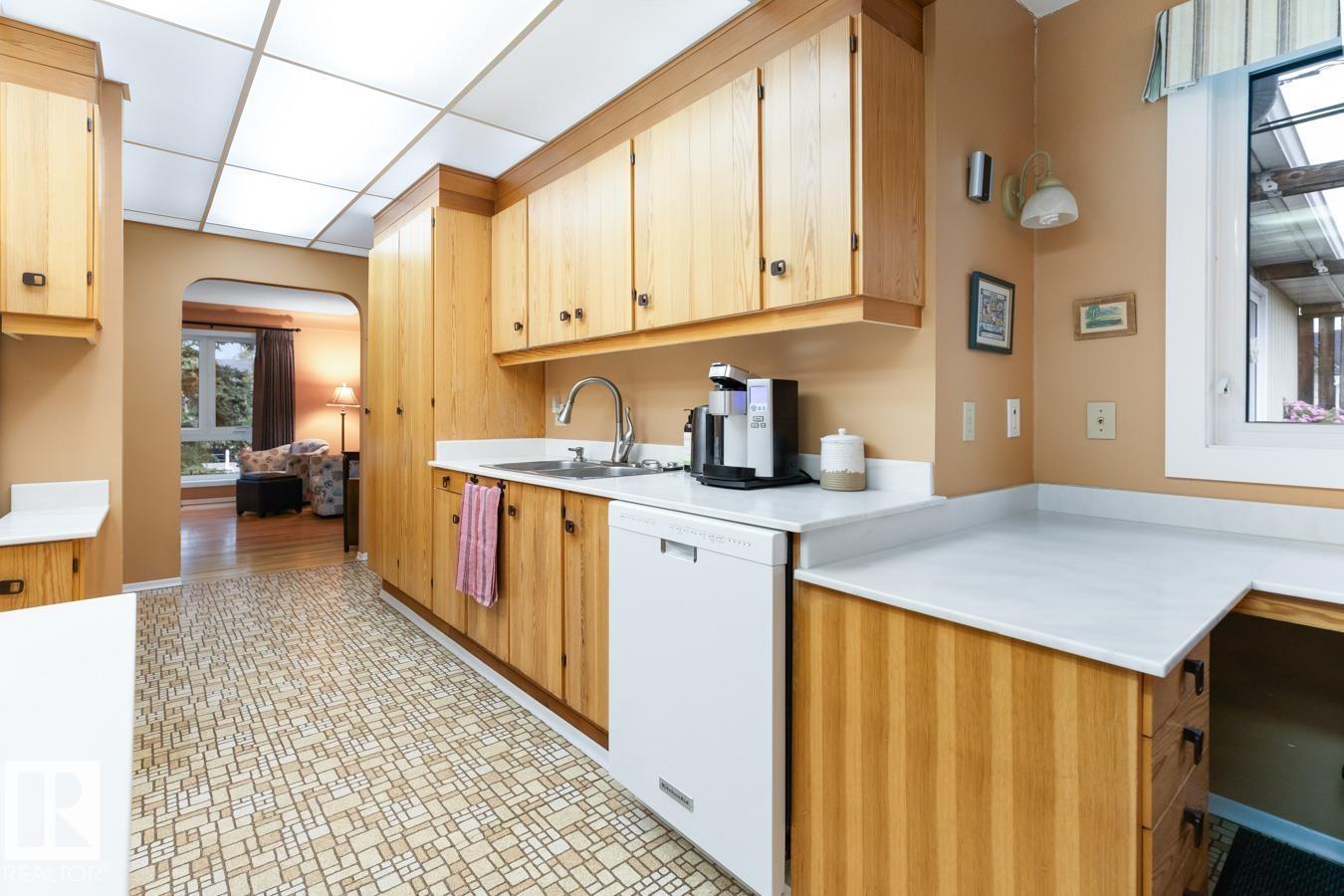 9291 79 St Nw, Edmonton, Alberta  T6C 2R6 - Photo 13 - E4460453