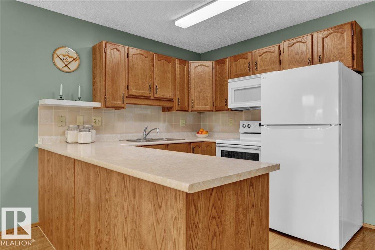 10724 153 Av Nw, Edmonton, Alberta  T5X 5T9 - Photo 4 - E4460455