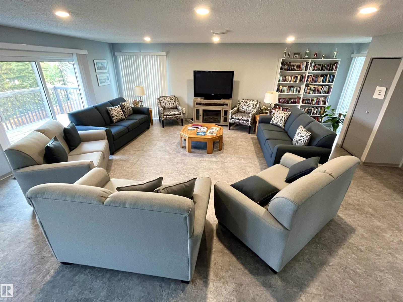 10724 153 Av Nw, Edmonton, Alberta  T5X 5T9 - Photo 42 - E4460455