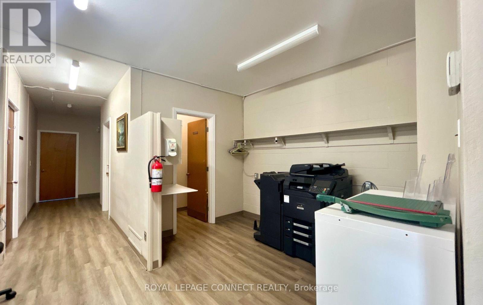 Lower, Off - 676 Simcoe Street N, Oshawa, Ontario  L1G 4V7 - Photo 15 - E12438026