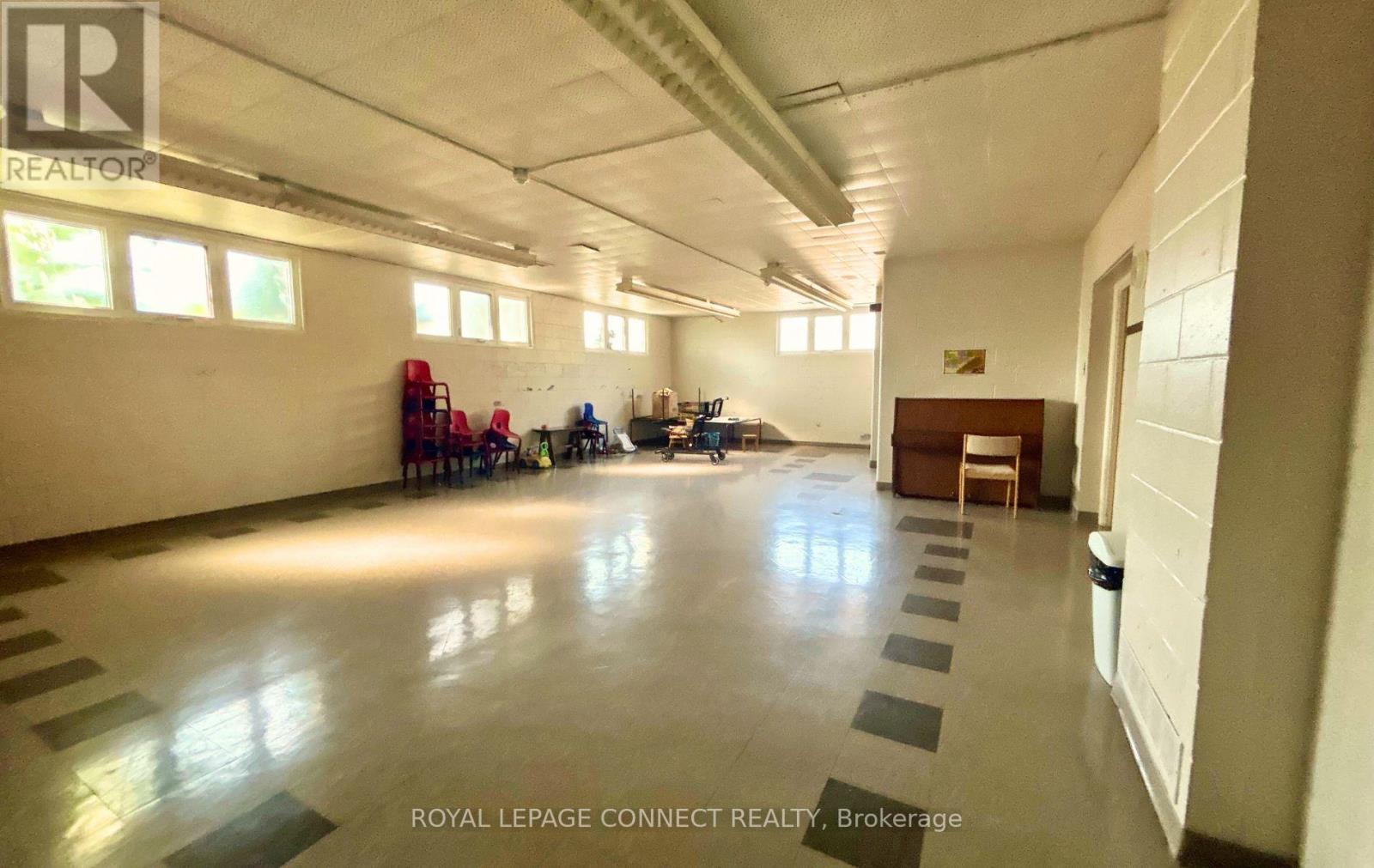 Lower, Off - 676 Simcoe Street N, Oshawa, Ontario  L1G 4V7 - Photo 4 - E12438026