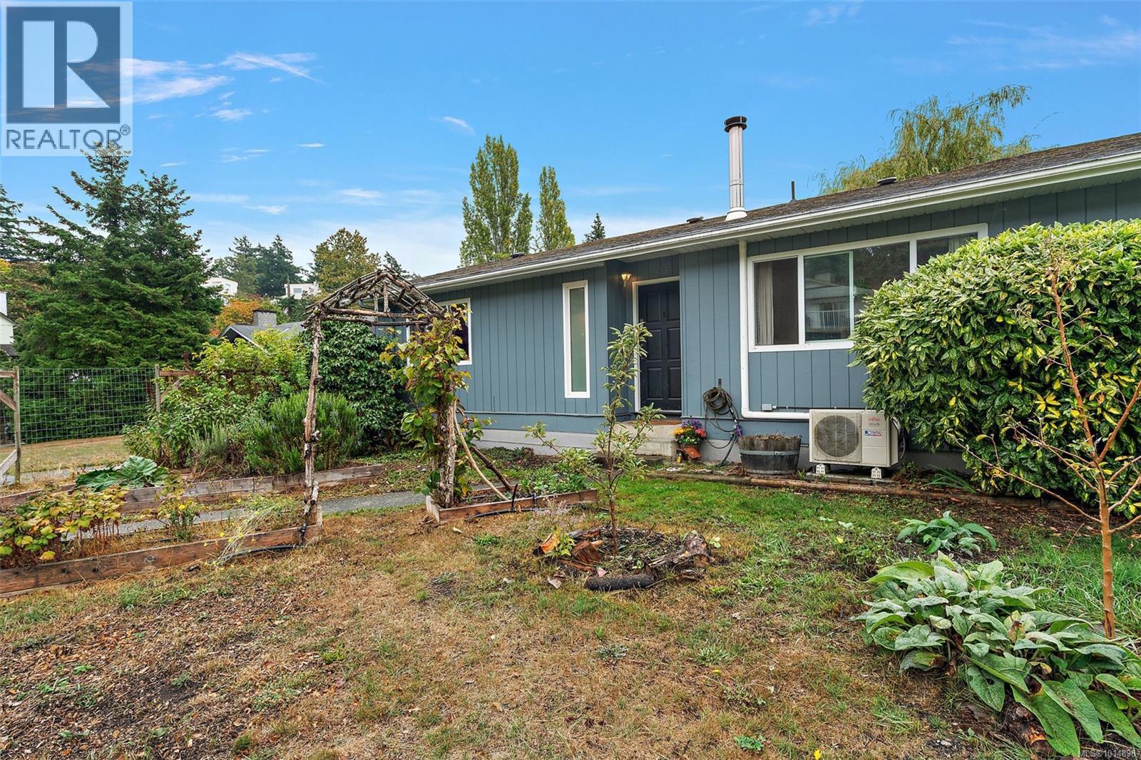 975 Taine Pl, Saanich, British Columbia  V8X 4A5 - Photo 23 - 1014898