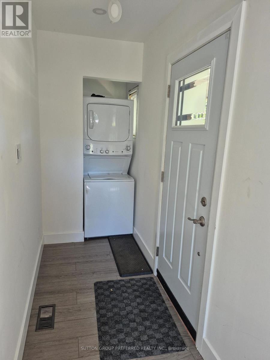 863 Colborne Street, London East, Ontario  N6A 4A1 - Photo 6 - X12438896