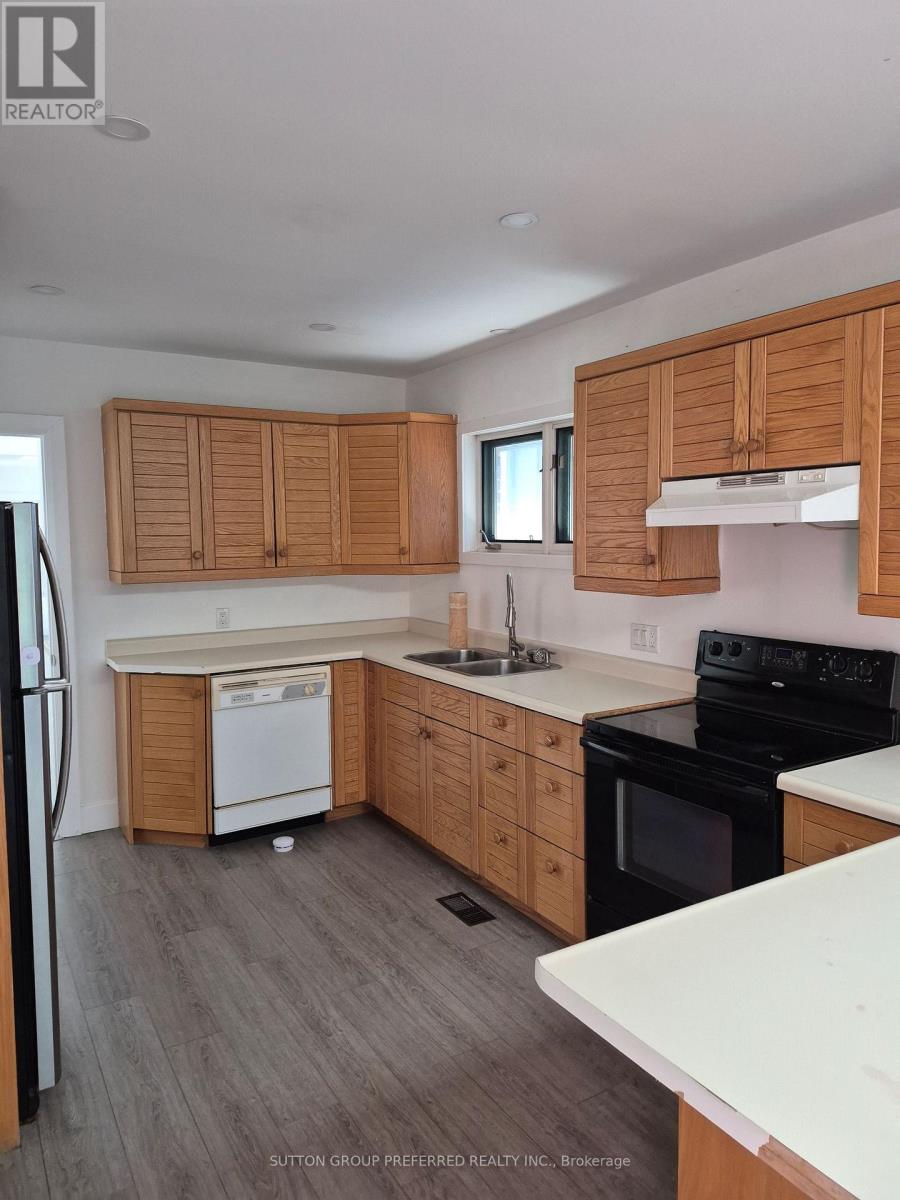 863 Colborne Street, London East, Ontario  N6A 4A1 - Photo 5 - X12438896
