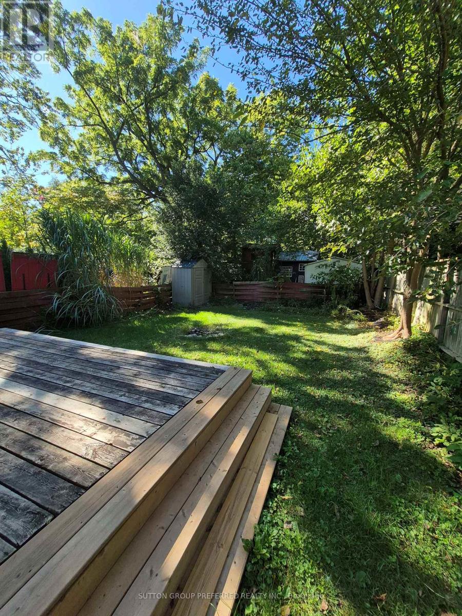 863 Colborne Street, London East, Ontario  N6A 4A1 - Photo 11 - X12438896