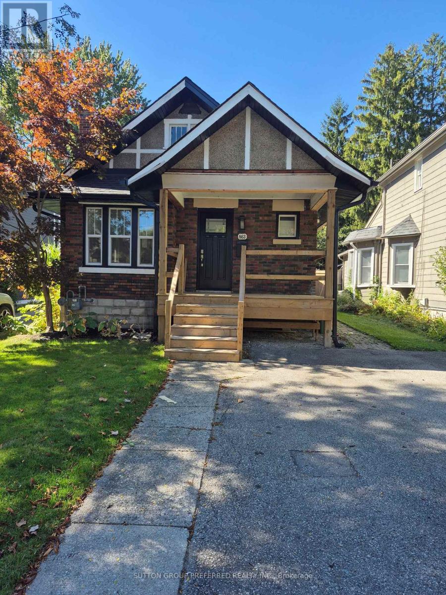 863 Colborne Street, London East, Ontario  N6A 4A1 - Photo 1 - X12438896