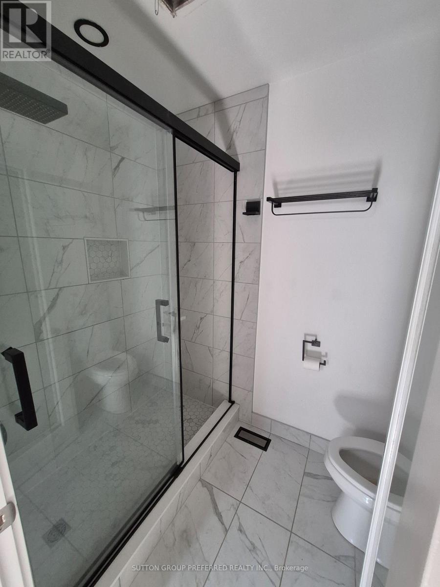 863 Colborne Street, London East, Ontario  N6A 4A1 - Photo 8 - X12438896