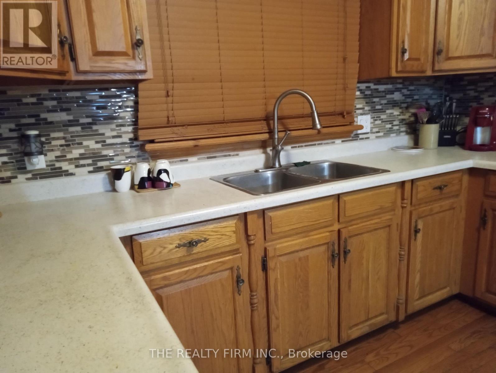 1132 Iroquois Crescent, Woodstock, Ontario  N4T 1C3 - Photo 11 - X12439764