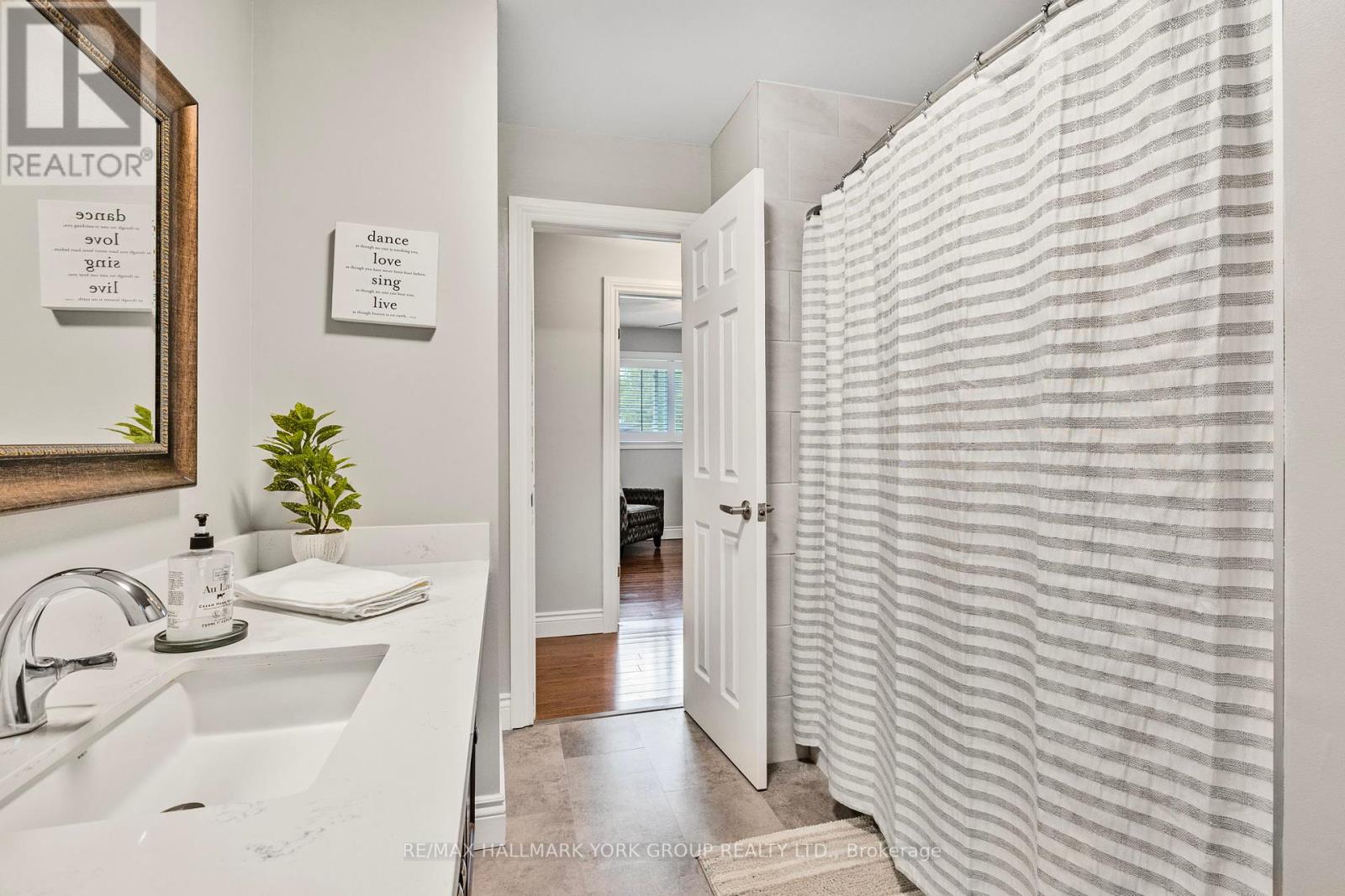 14 Anchor Court, East Gwillimbury (Holland Landing), Ontario  L9N 1G1 - Photo 31 - N12373911