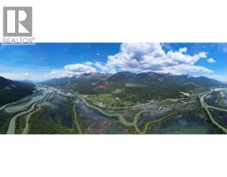 0000 BEN HYNES Loop, golden, British Columbia