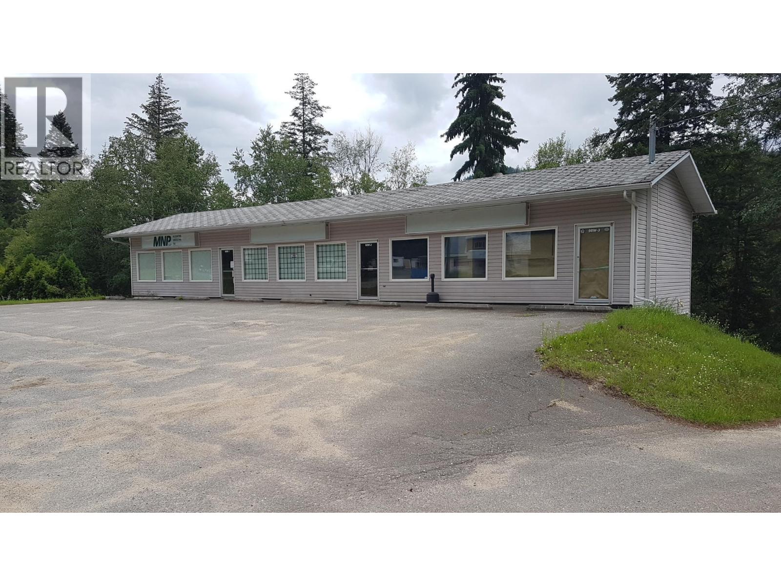 98 OLD N THOMPSON Highway W, Clearwater, British Columbia