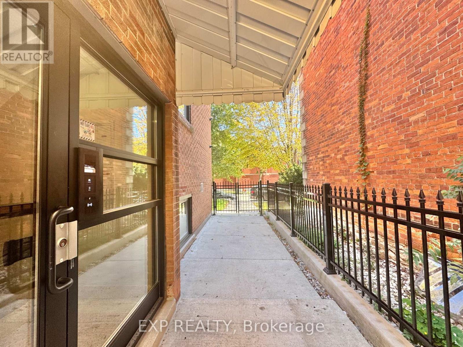 Unit 6 - 100 West Avenue S, Hamilton, Ontario  L8N 2S3 - Photo 2 - X12440640