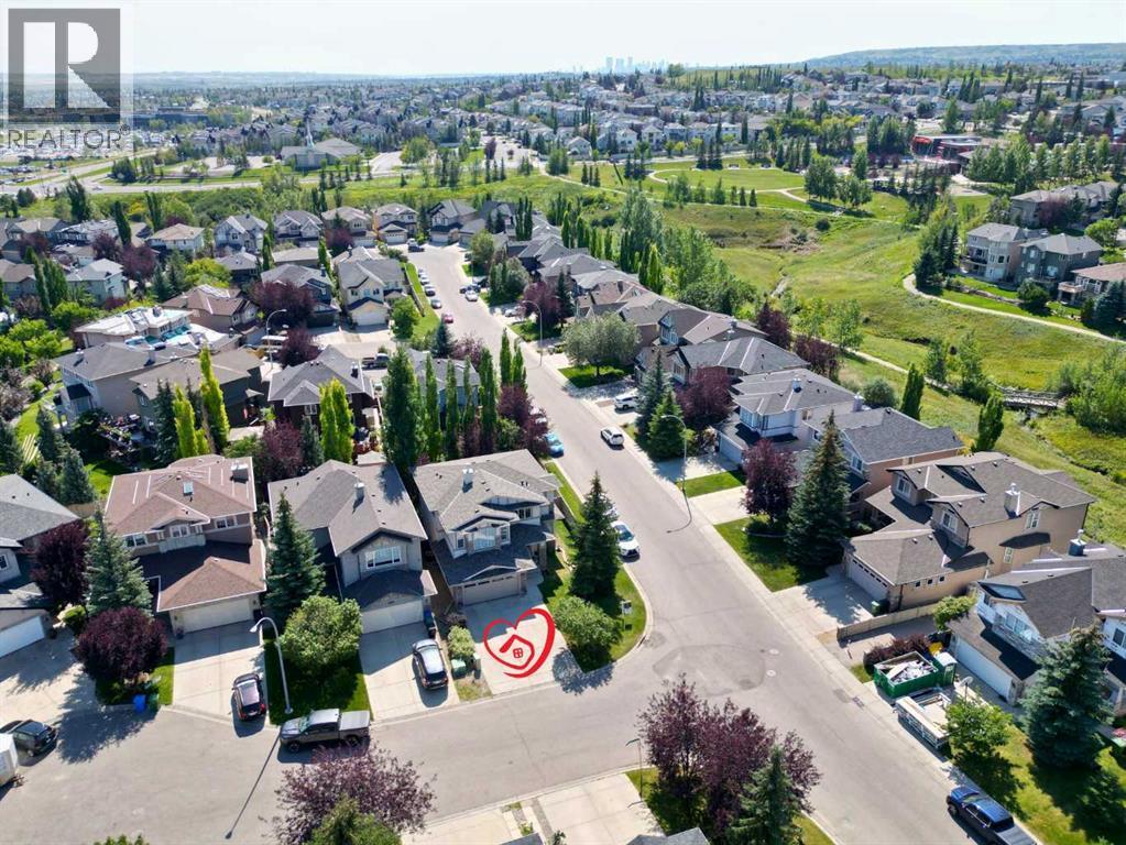 504 Panatella Court Nw, Calgary, Alberta  T3K 5Z7 - Photo 3 - A2251948