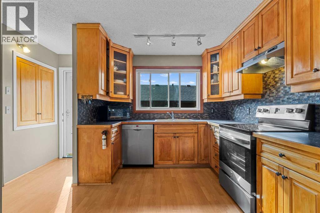 335 Ranch Estates Place Nw, Calgary, Alberta  T3G 1L8 - Photo 8 - A2253106