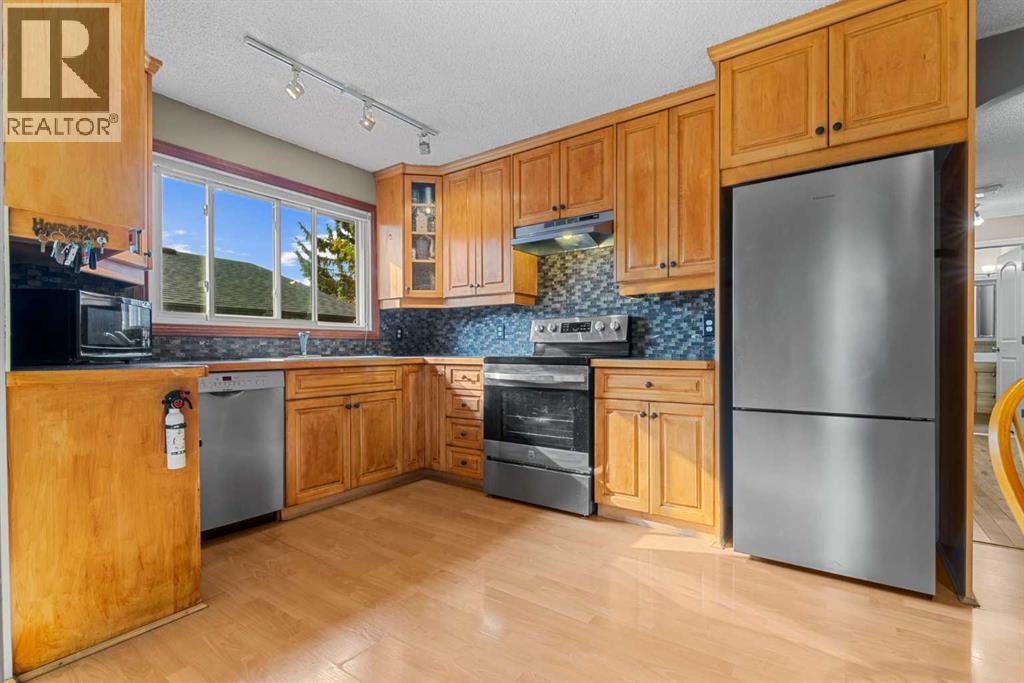 335 Ranch Estates Place Nw, Calgary, Alberta  T3G 1L8 - Photo 7 - A2253106