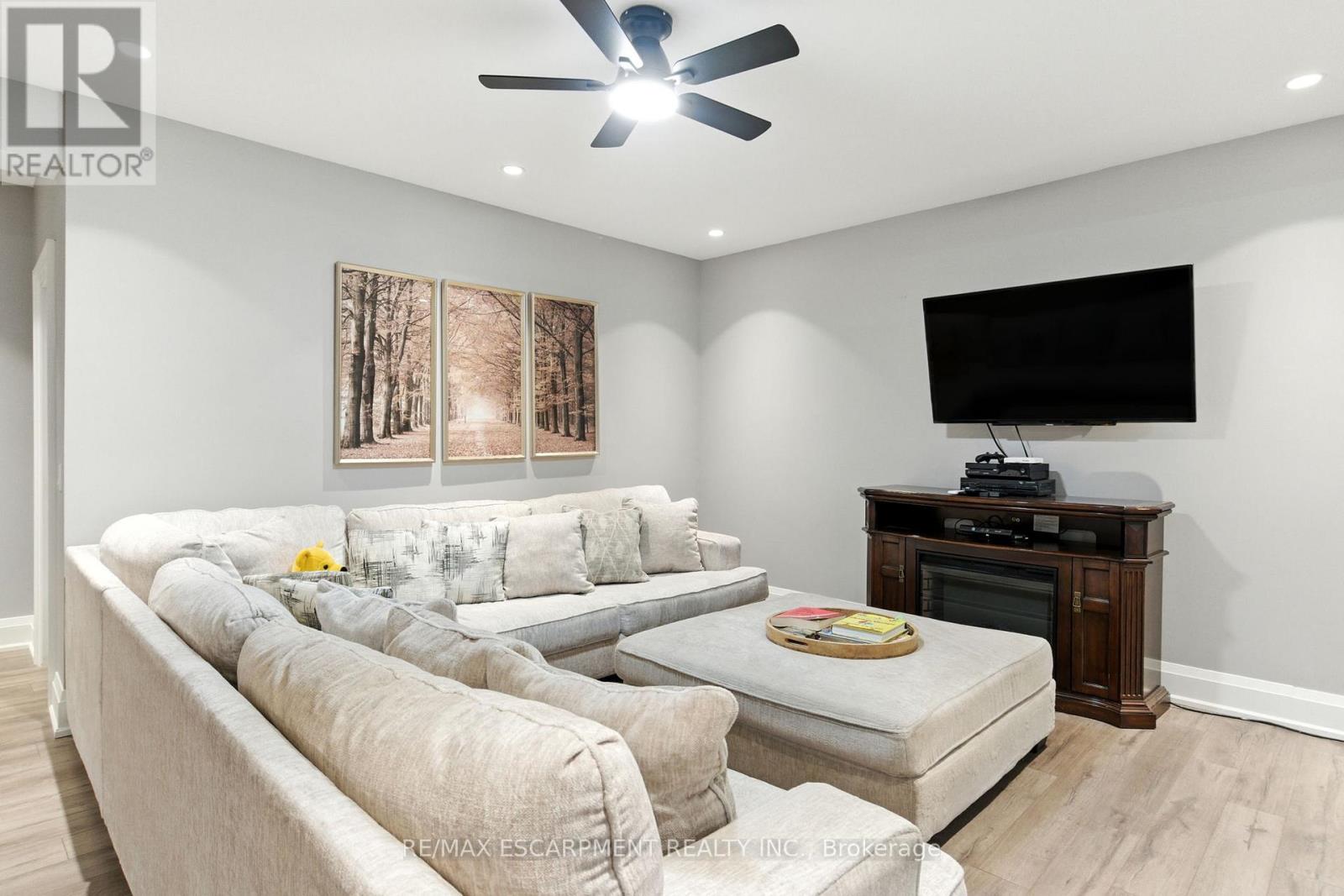 41 Shakespeare Road, Hamilton, Ontario  L9H 7R5 - Photo 41 - X12438380