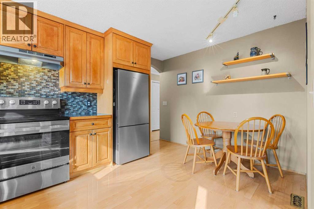 335 Ranch Estates Place Nw, Calgary, Alberta  T3G 1L8 - Photo 10 - A2253106