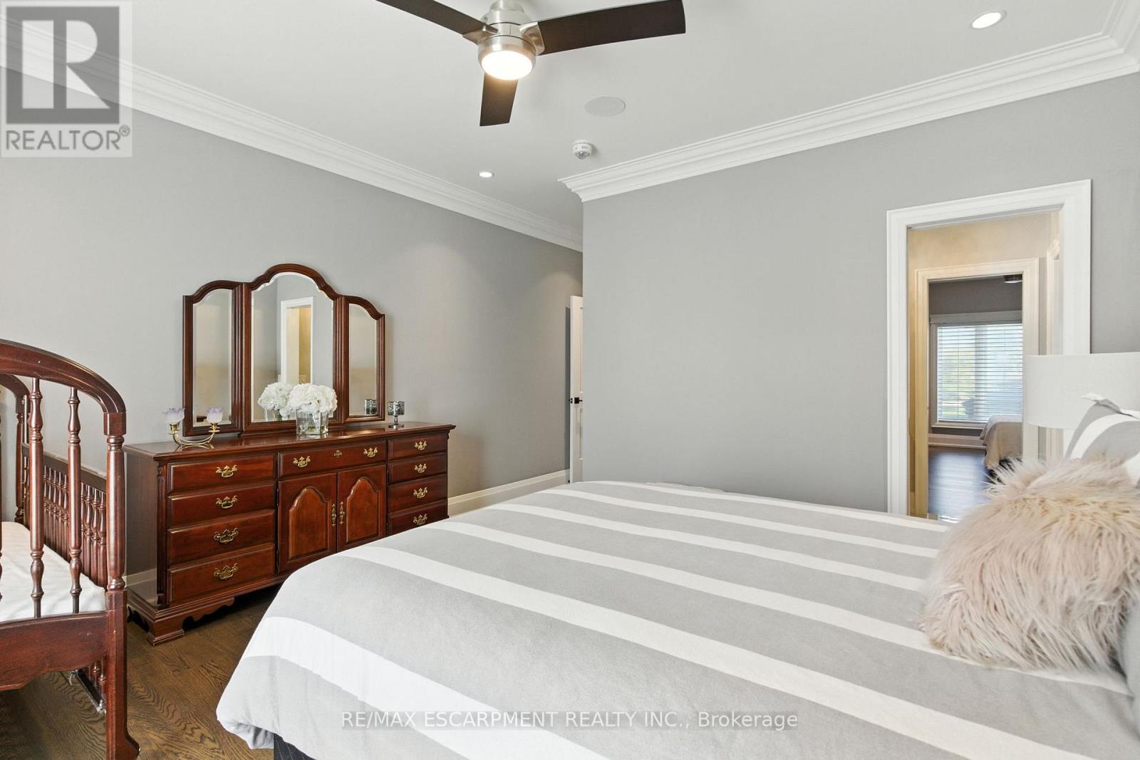 41 Shakespeare Road, Hamilton, Ontario  L9H 7R5 - Photo 29 - X12438380