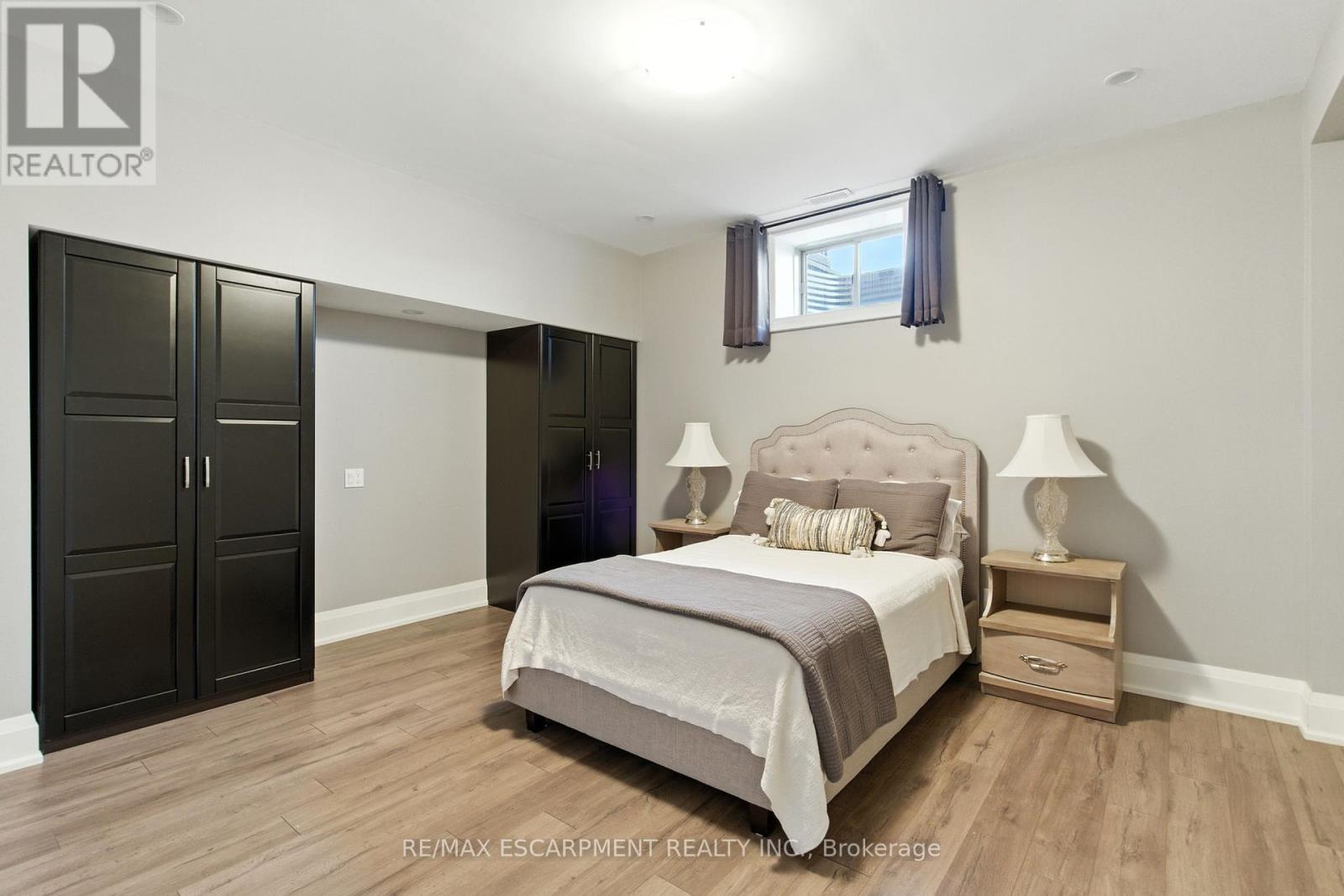 41 Shakespeare Road, Hamilton, Ontario  L9H 7R5 - Photo 34 - X12438380