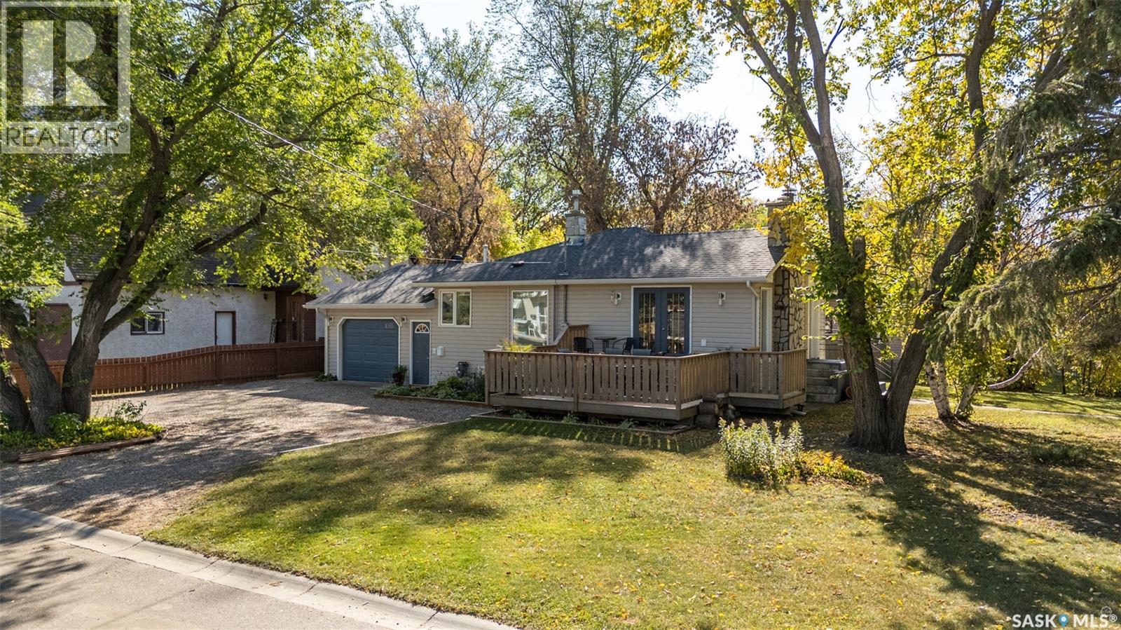 1055 6th Street E, Prince Albert, Saskatchewan  S6V 0P6 - Photo 1 - SK019914