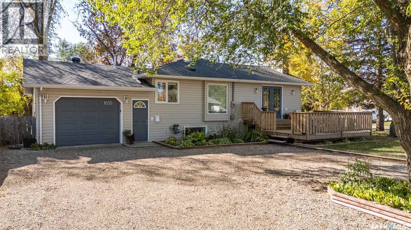 1055 6th Street E, Prince Albert, Saskatchewan  S6V 0P6 - Photo 2 - SK019914