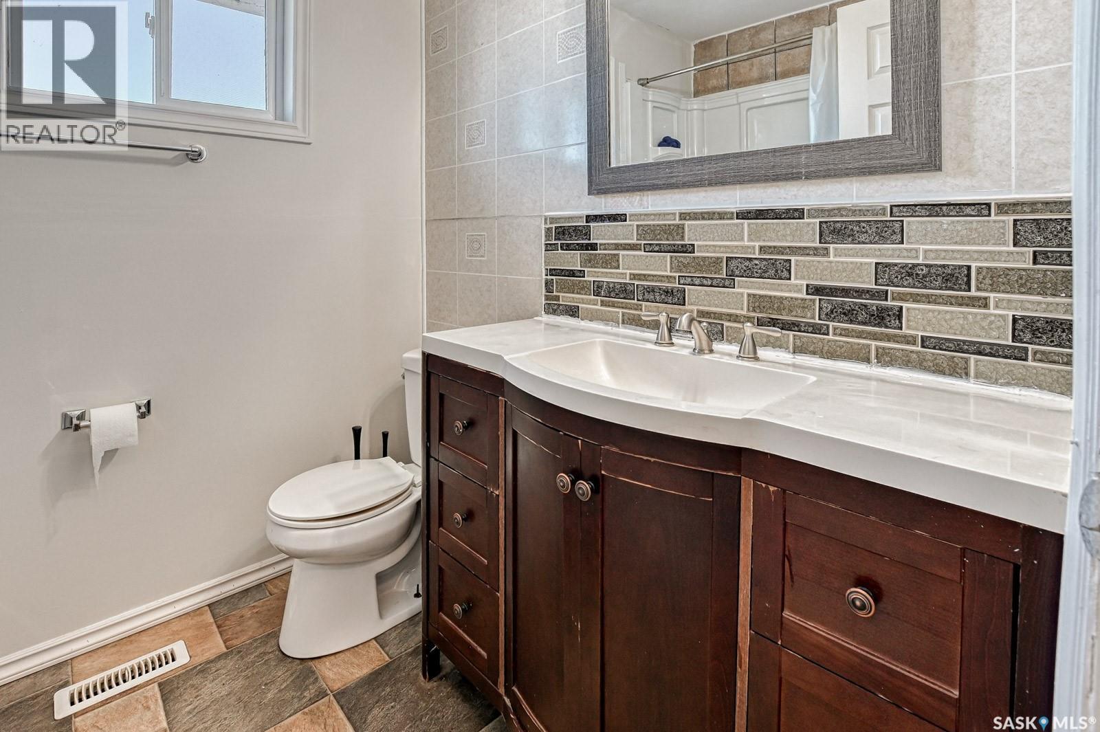 1443 Clayton Street, Regina, Saskatchewan  S4T 7M8 - Photo 13 - SK019781
