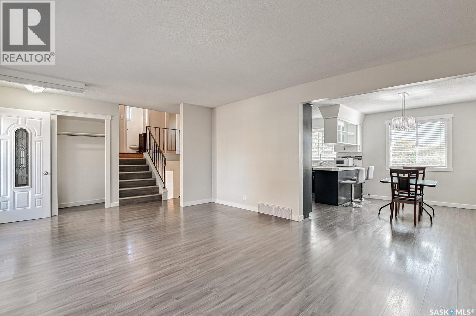 1443 Clayton Street, Regina, Saskatchewan  S4T 7M8 - Photo 2 - SK019781