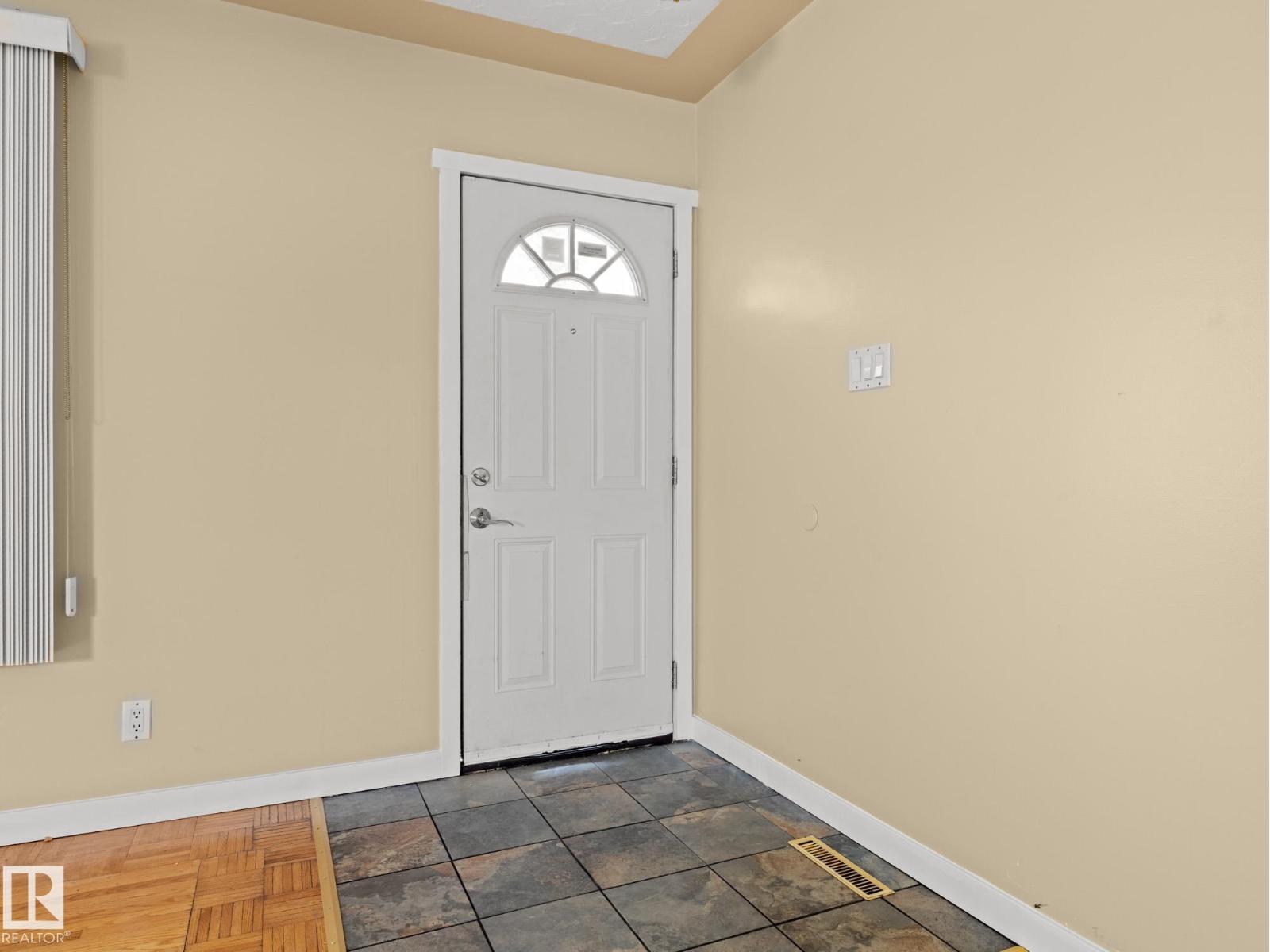13207 133 Av Nw, Edmonton, Alberta  T6V 1A8 - Photo 5 - E4460456