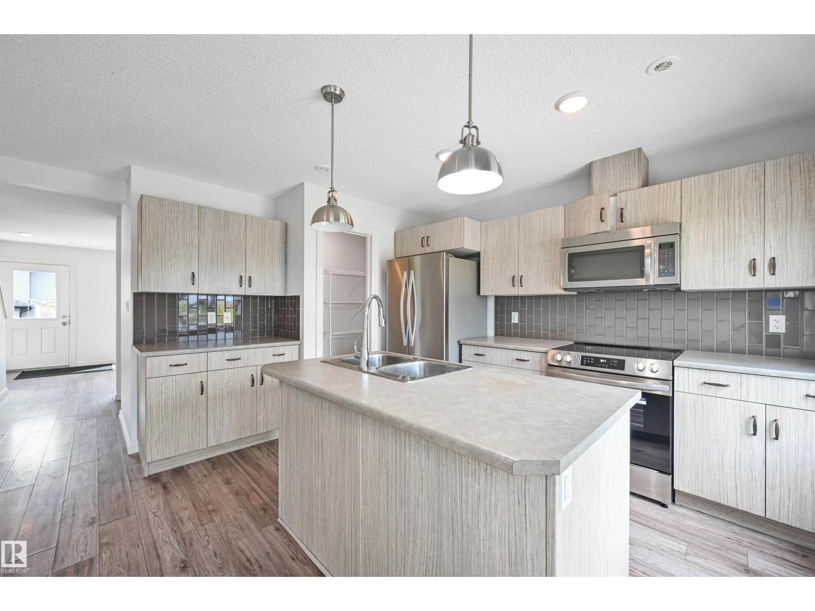 #3 2215 24 St Nw, Edmonton, Alberta  T6T 1A6 - Photo 13 - E4460457