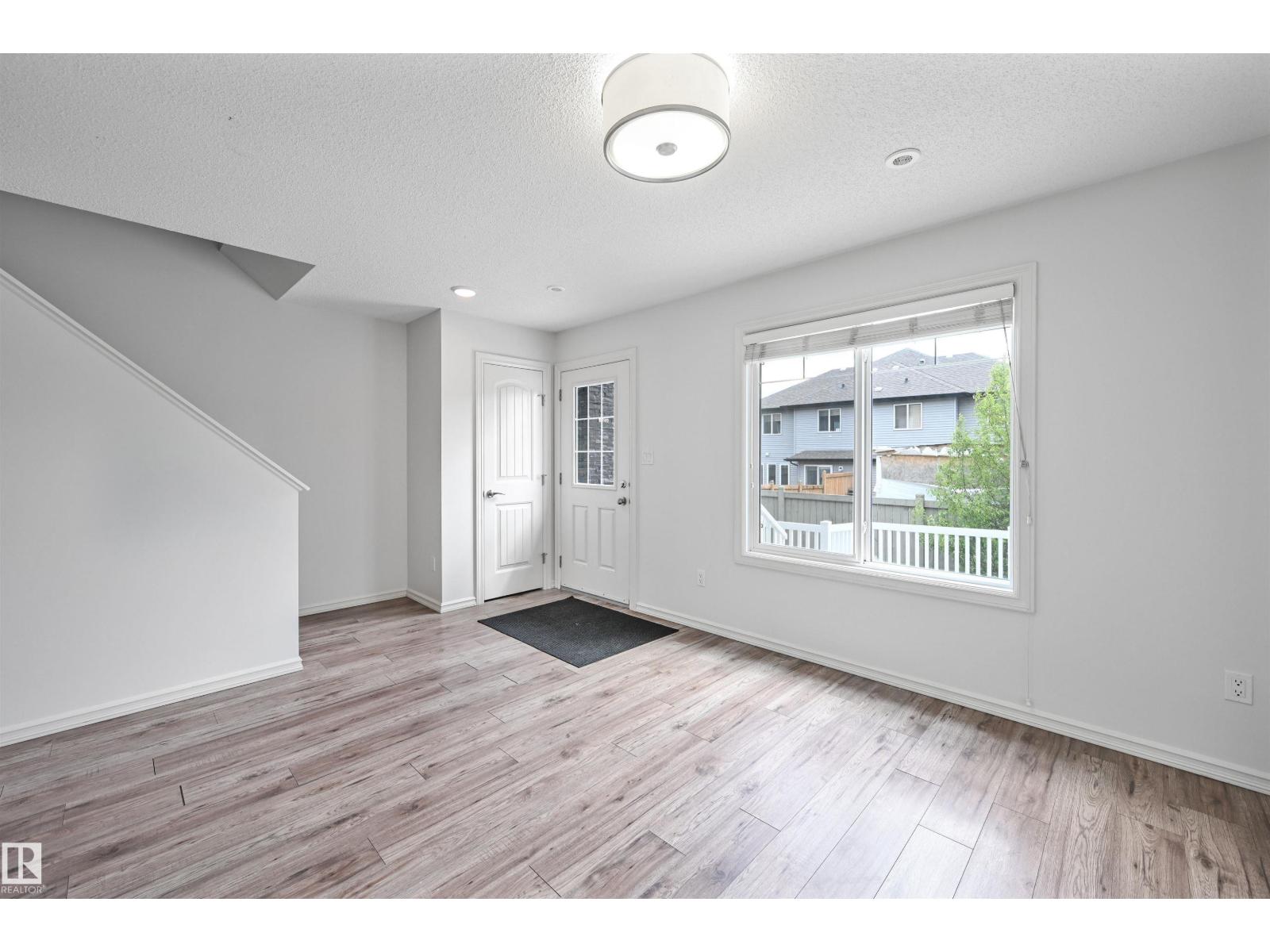 #3 2215 24 St Nw, Edmonton, Alberta  T6T 1A6 - Photo 5 - E4460457